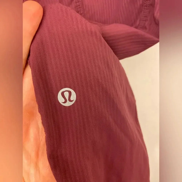 Lululemon Street to Studio Pant Burgundy Size 2 - Picture 3 of 4